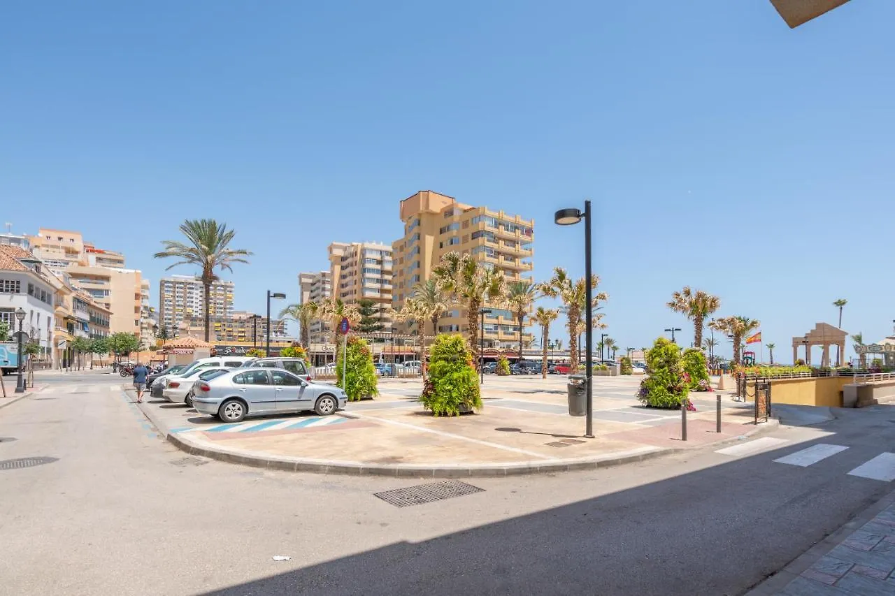 Daire Atico 2 Dormitorios Junto A La Playa By Renthas Fuengirola